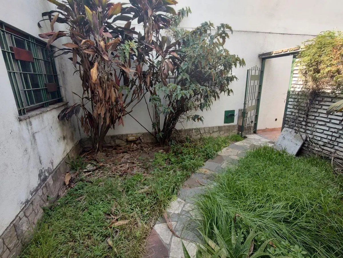 VENTA PH SIN EXPENSAS 4 DORMITORIOS COCHERA JARDIN 3