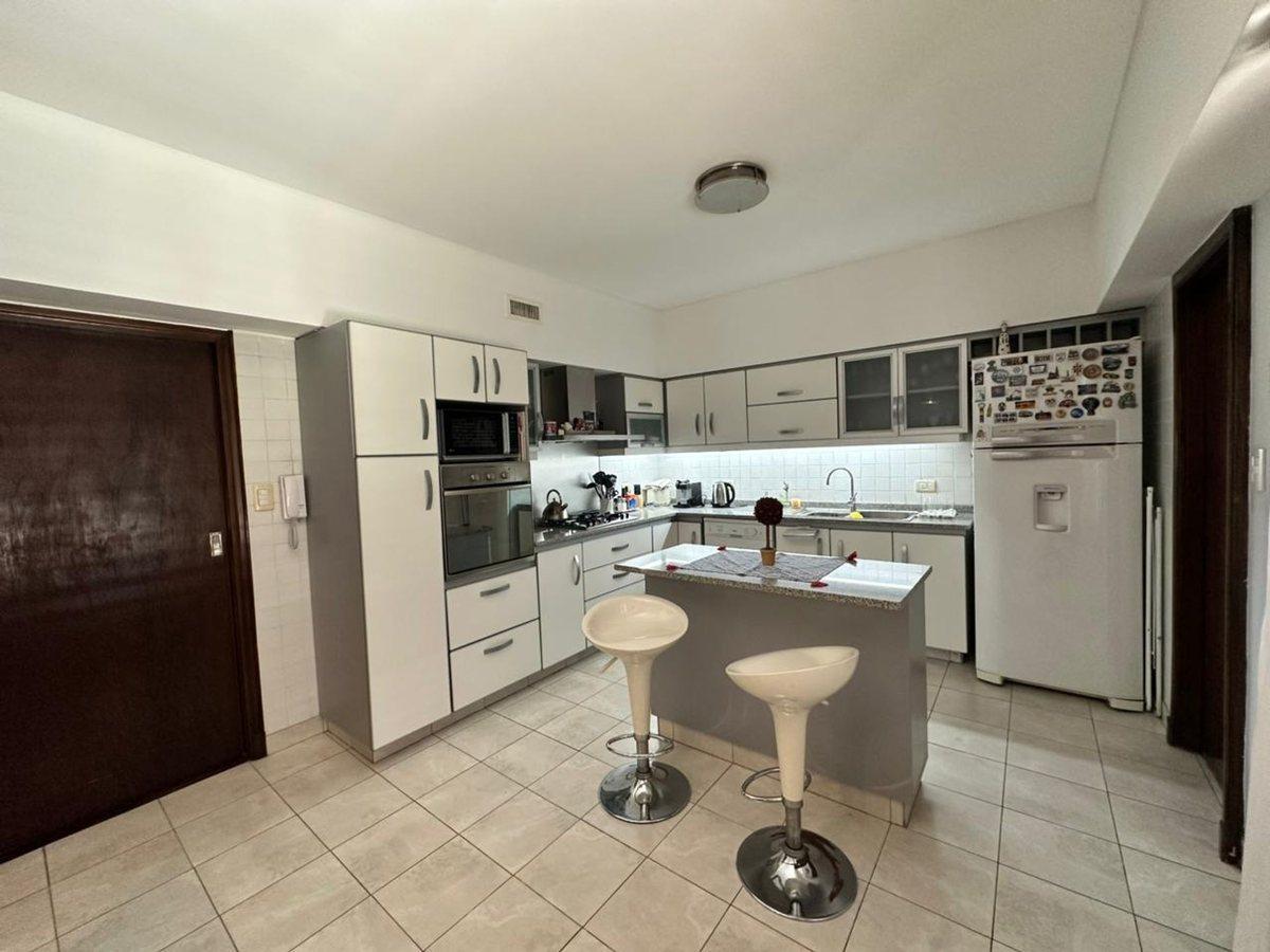 Foto de VENTA CASA 5 AMB JARDIN PILETA QUINCHO RAMOS MEJIA, imagen 2