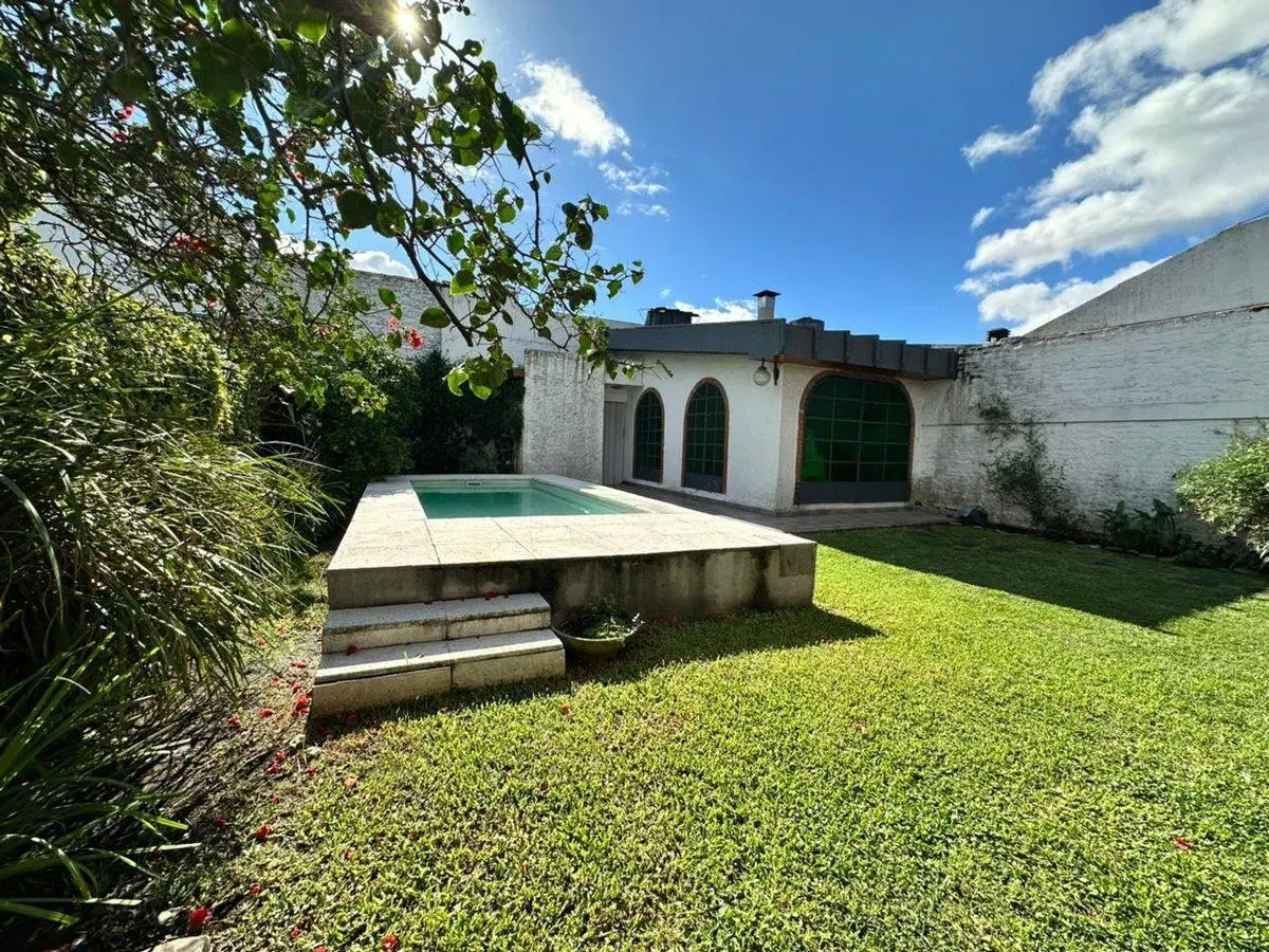 VENTA CASA 5 AMB JARDIN PILETA QUINCHO RAMOS MEJIA 4