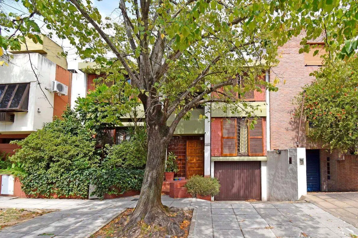Casa 5 Amb en Venta Florida B Roca con pileta 3