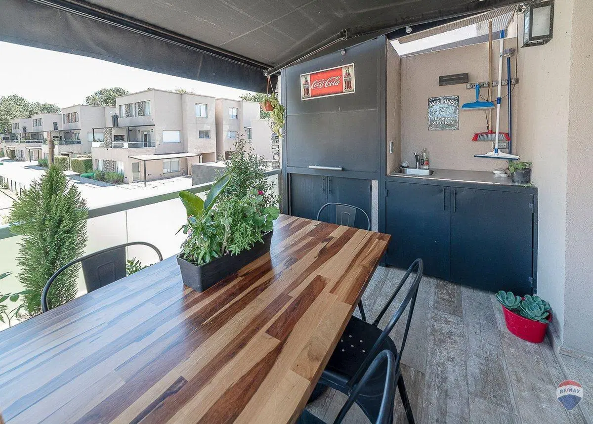 Venta Duplex  3 ambientes de Lujo  Pilar 3