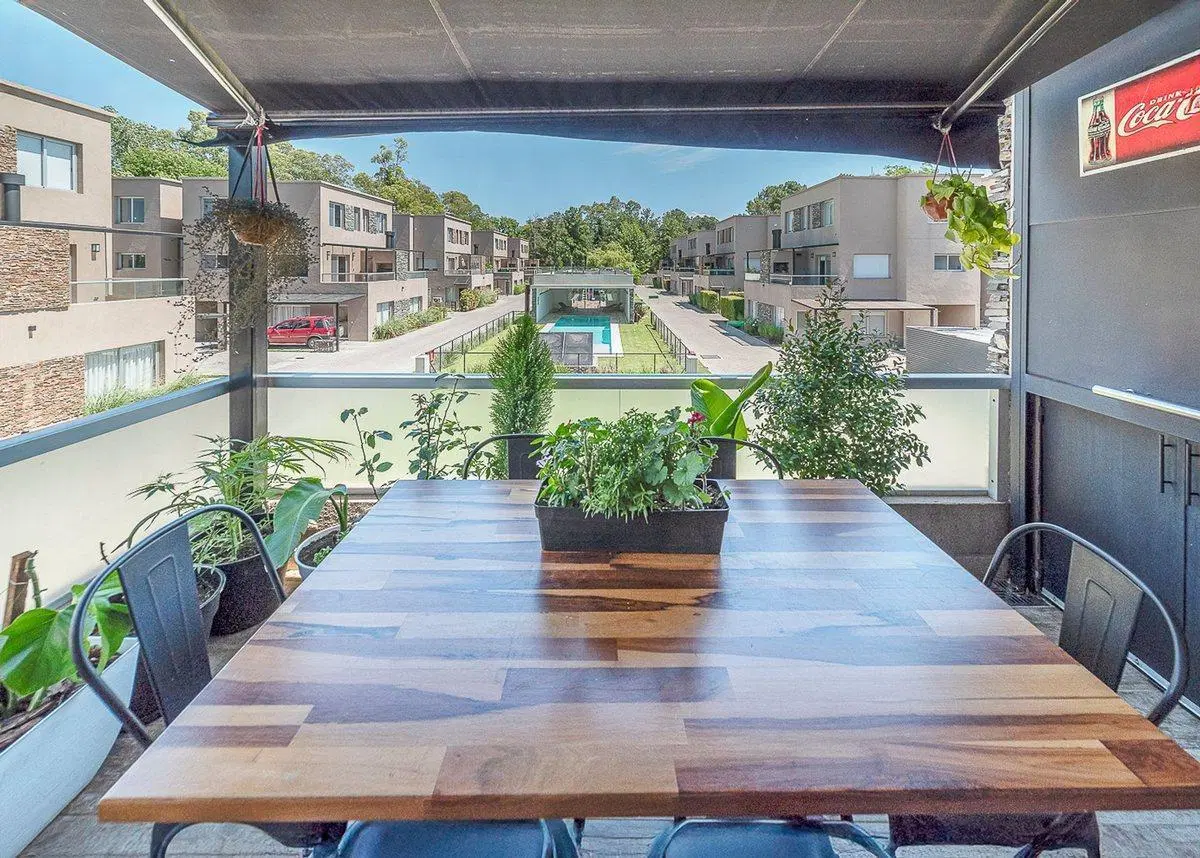 Venta Duplex  3 ambientes de Lujo  Pilar 5