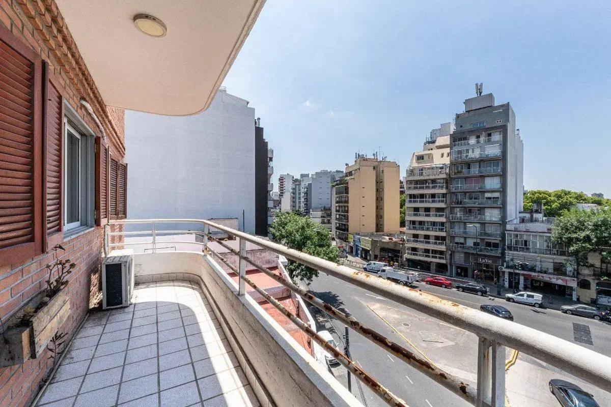 Venta Departamento 4 amb Parque Chas cochera y luz 3