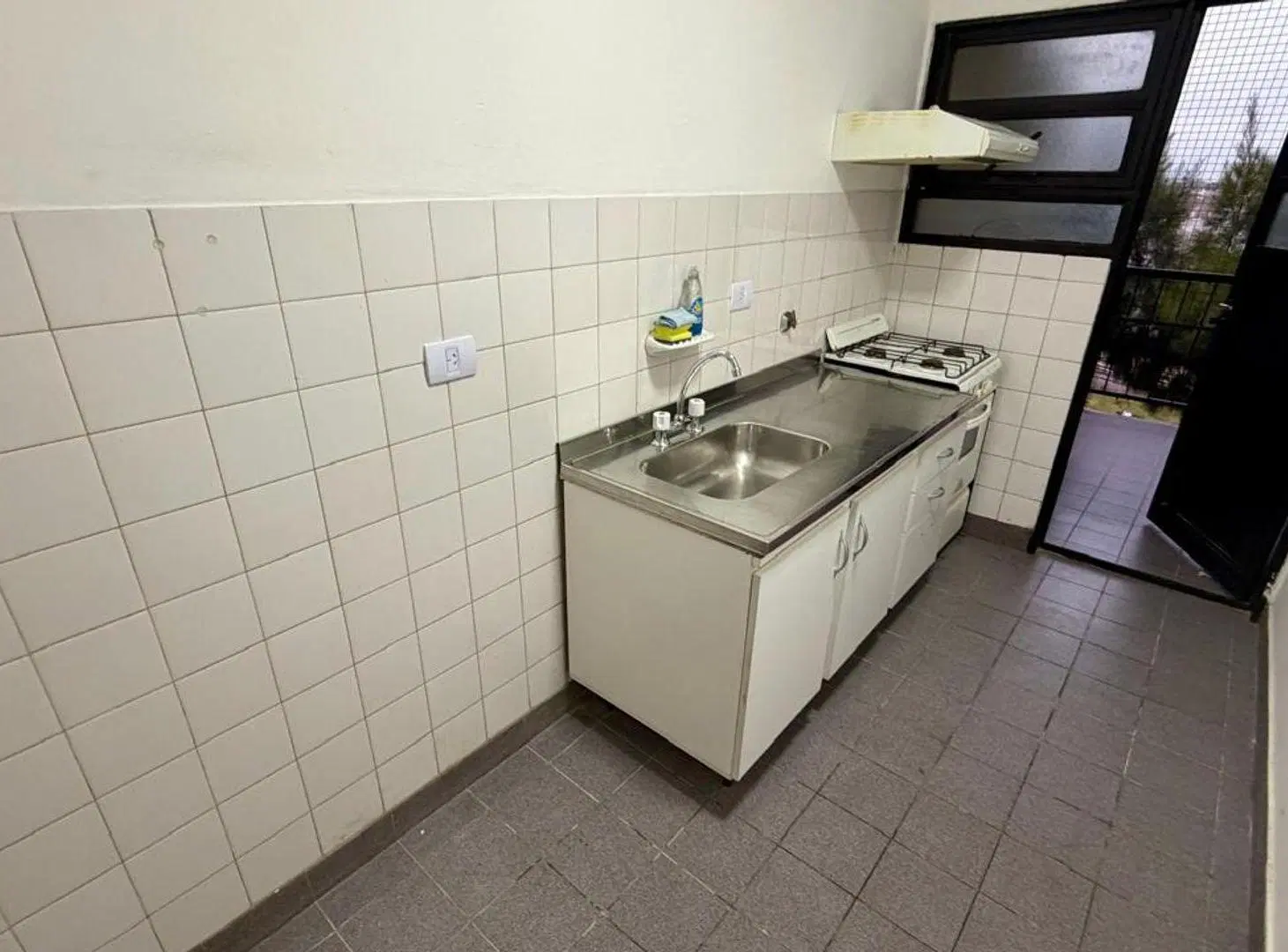 DEPARTAMENTO 3 AMB EN VENTA CIUDADELA CON COCHERA 4