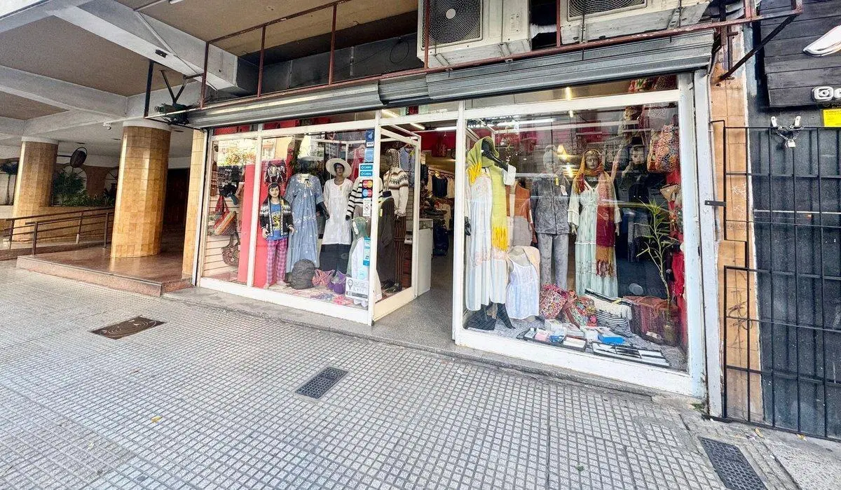 VENTA LOCAL COMERCIAL AV RIVADAVIA CABALLITO 2