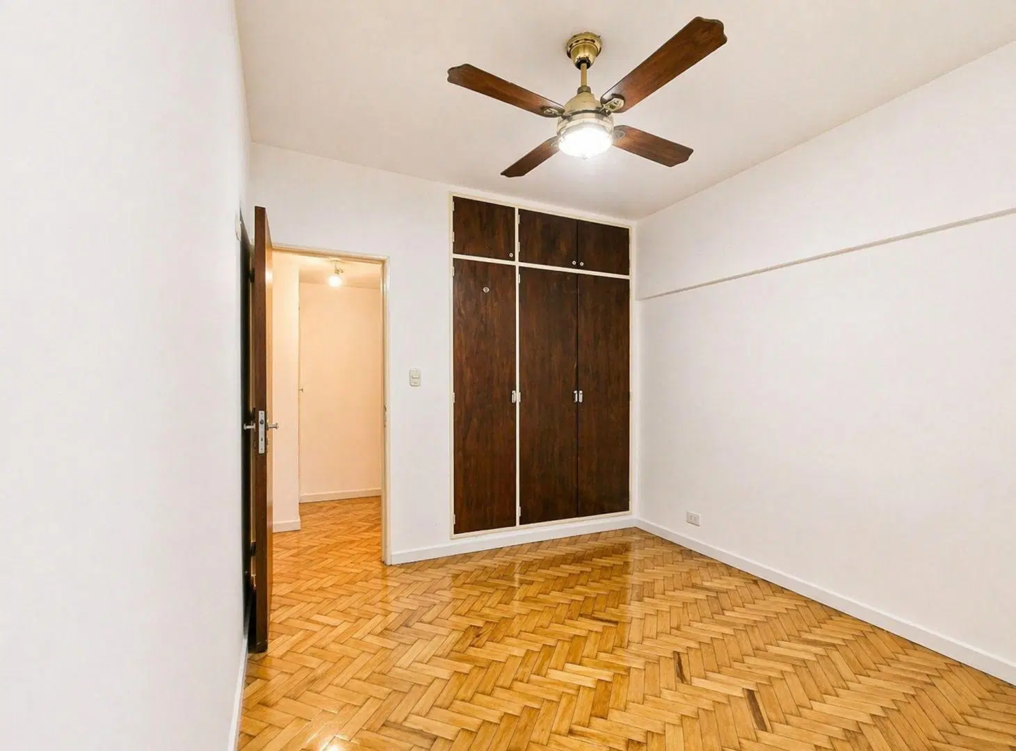 VENTA DEPTO 2 AMB SOBRE AV SAN JUAN BOEDO 2