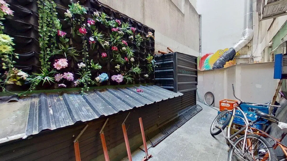 VENTA LOCAL PB CON SUBSUELO PATIO EN PALERMO 4