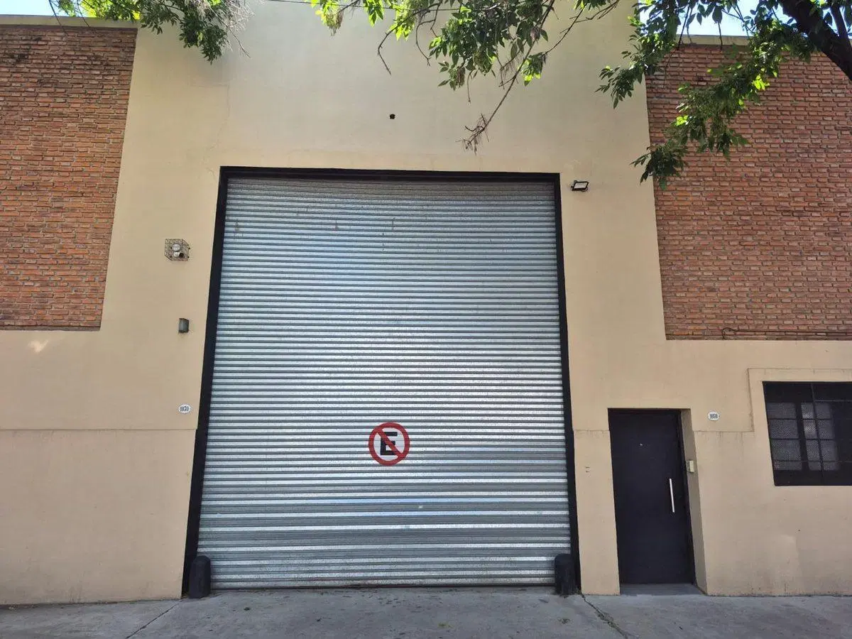 ALQUILER DEPOSITO BARRACAS 3