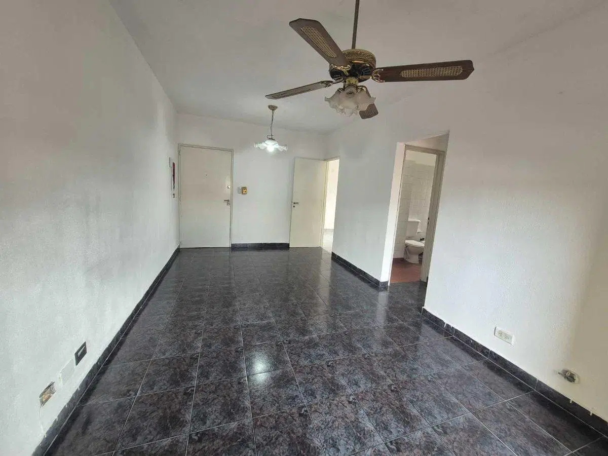 Departamento 2 amb venta Piso alto oportunidad 5