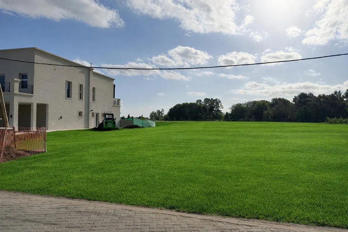 LOTE EN VENTA LA PROVIDENCIA CANNING FONDO AL GOLF 5
