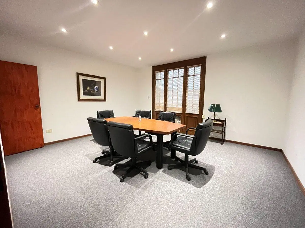 VENTA OFICINA MICROCENTRO 5