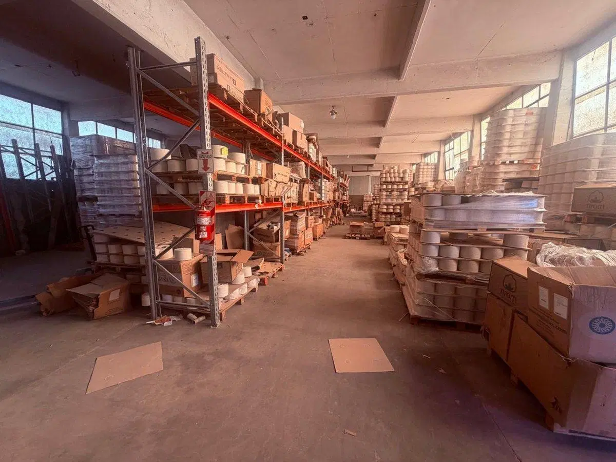 VENTA DEPOSITO EN VILLA LYNCH 5