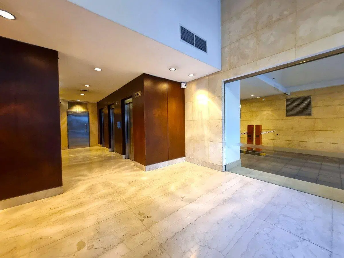 VENTA OFICINA BELGRANO CON COCHERAS IDEAL INVERSOR 5