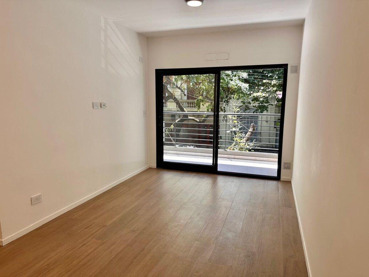 Foto de VENTA DEPARTAMENTO 2 AMB CON BALCON CHACARITA, imagen 5