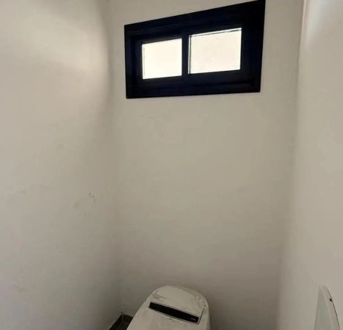 VENTA CASA 4 AMBIENTES SANTA ELISA PILAR DEL ESTE 3