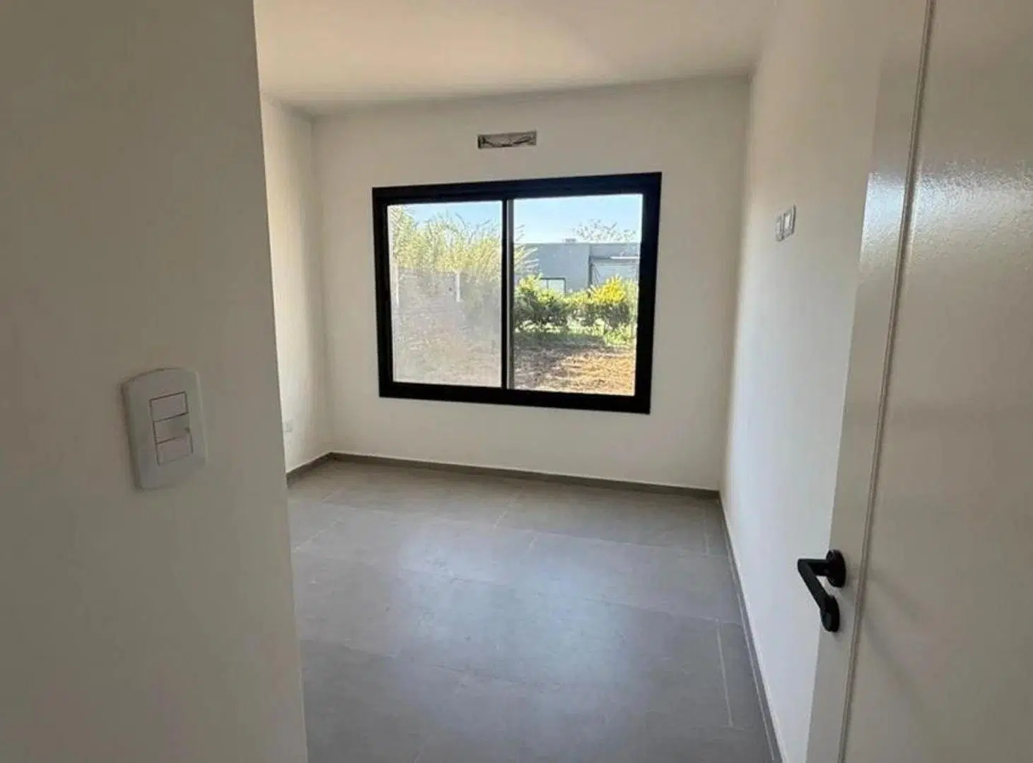 VENTA CASA 4 AMBIENTES SANTA ELISA PILAR DEL ESTE 8