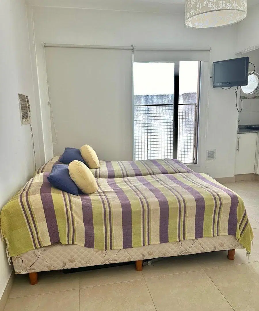 VENTA MONOAMBIENTE AMOBLADO RECOLETA 3