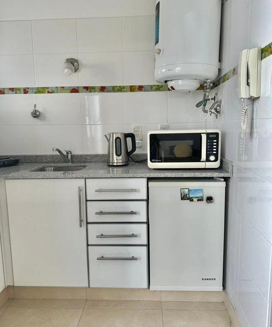 VENTA MONOAMBIENTE AMOBLADO RECOLETA 4