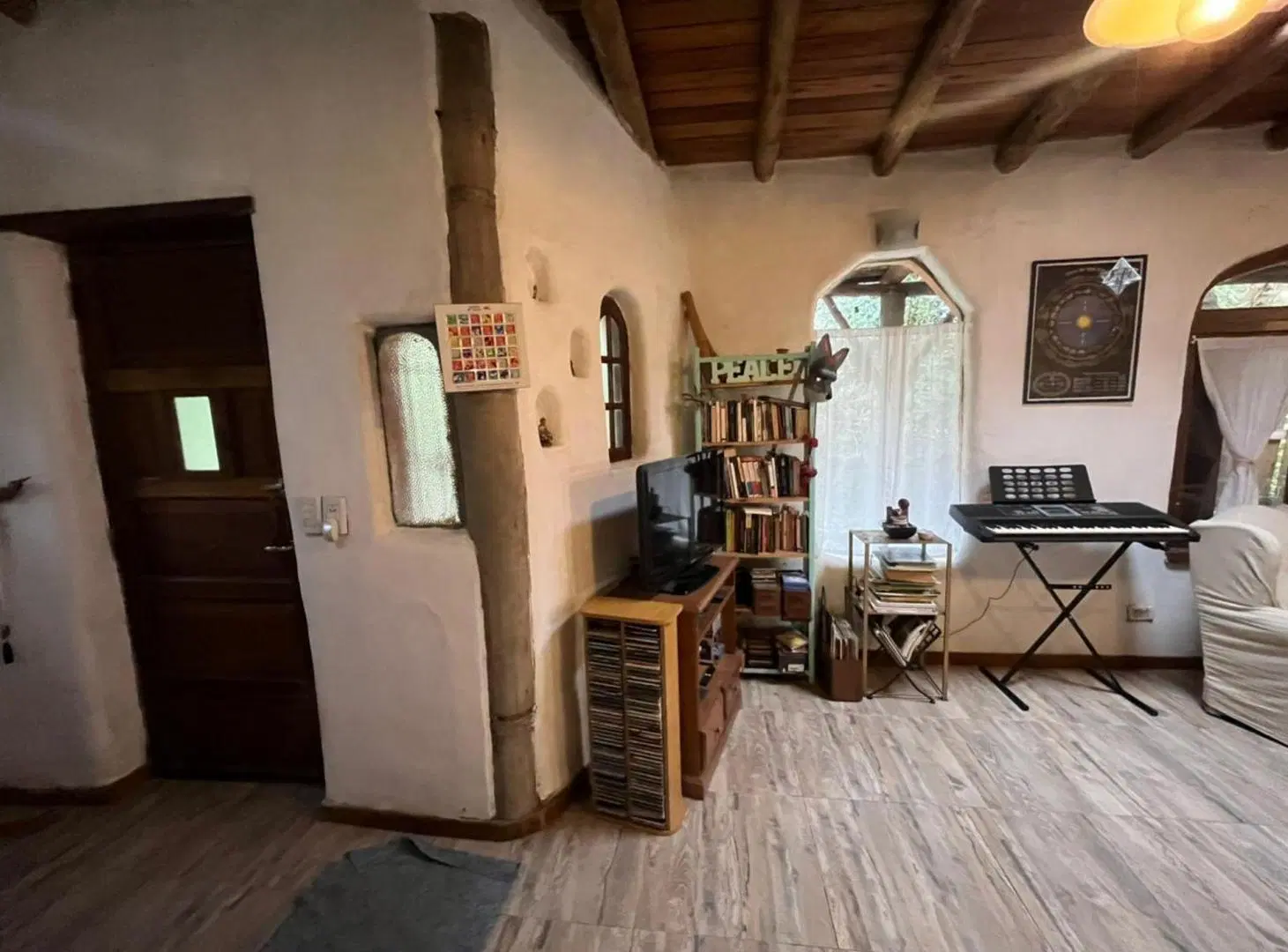 CASA EN VENTA 4 AMBIENTES INGENIERO MASCHWITZ 4