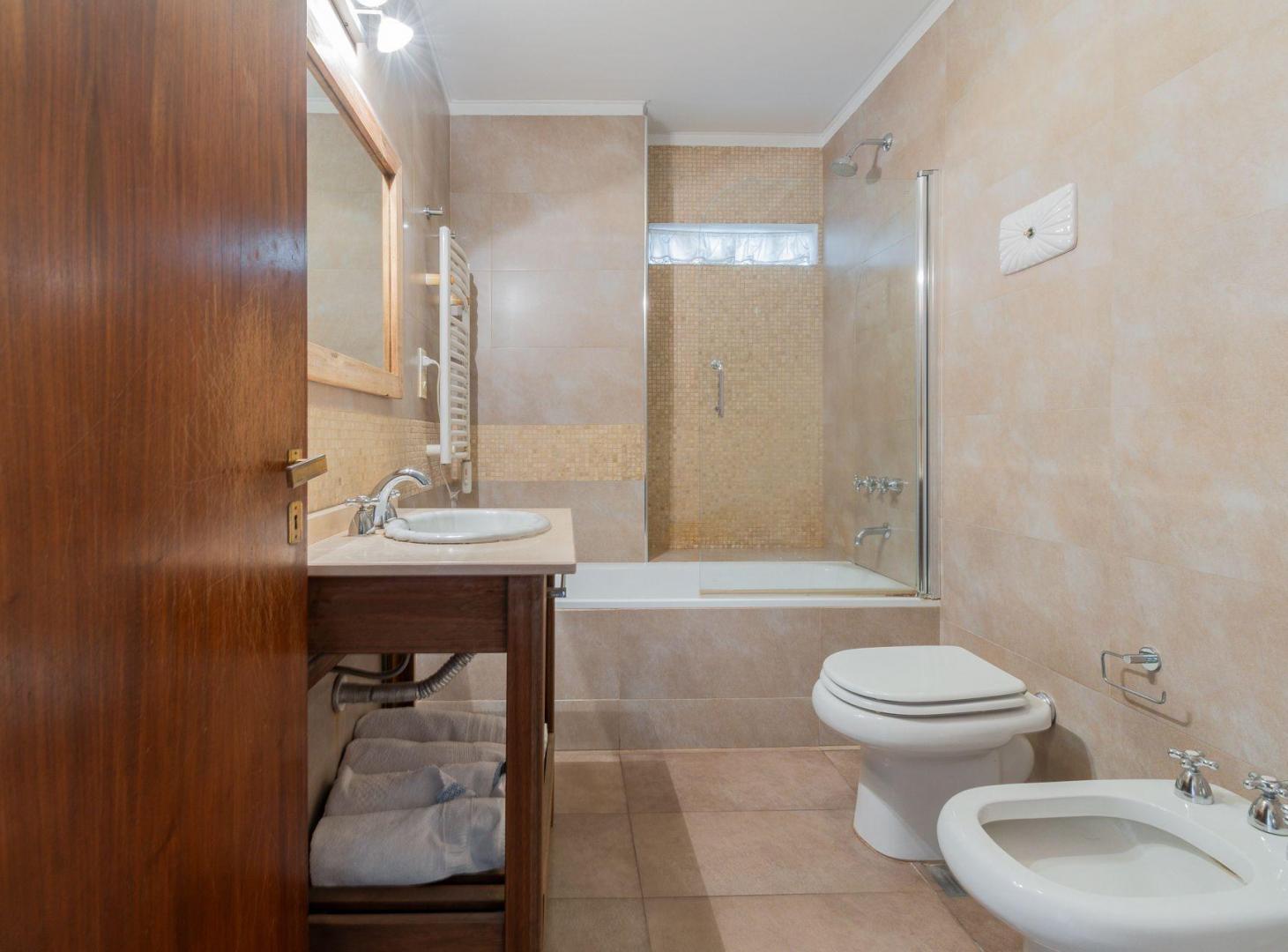 PISO 4 AMB C DEPEND COCH VENTA BALCON ATERRAZADO