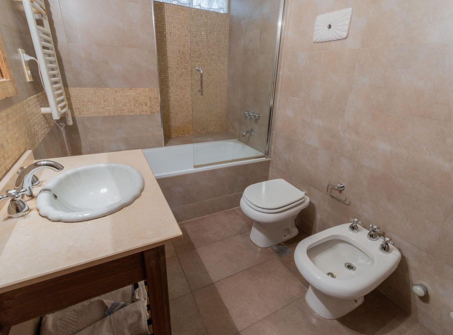 PISO 4 AMB C DEPEND COCH VENTA BALCON ATERRAZADO