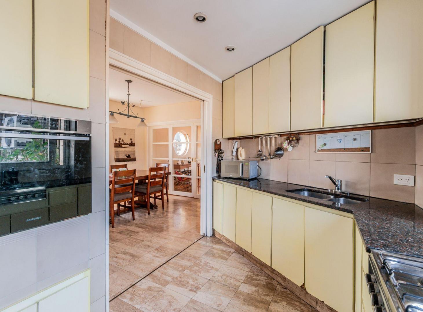 PISO 4 AMB C DEPEND COCH VENTA BALCON ATERRAZADO