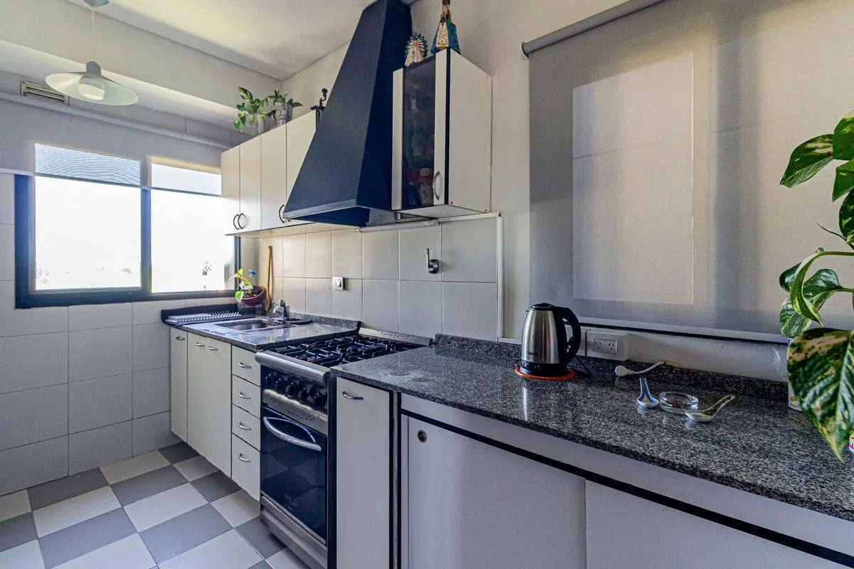 Venta depto 3 amb en Quilmes con balcón amenities 4