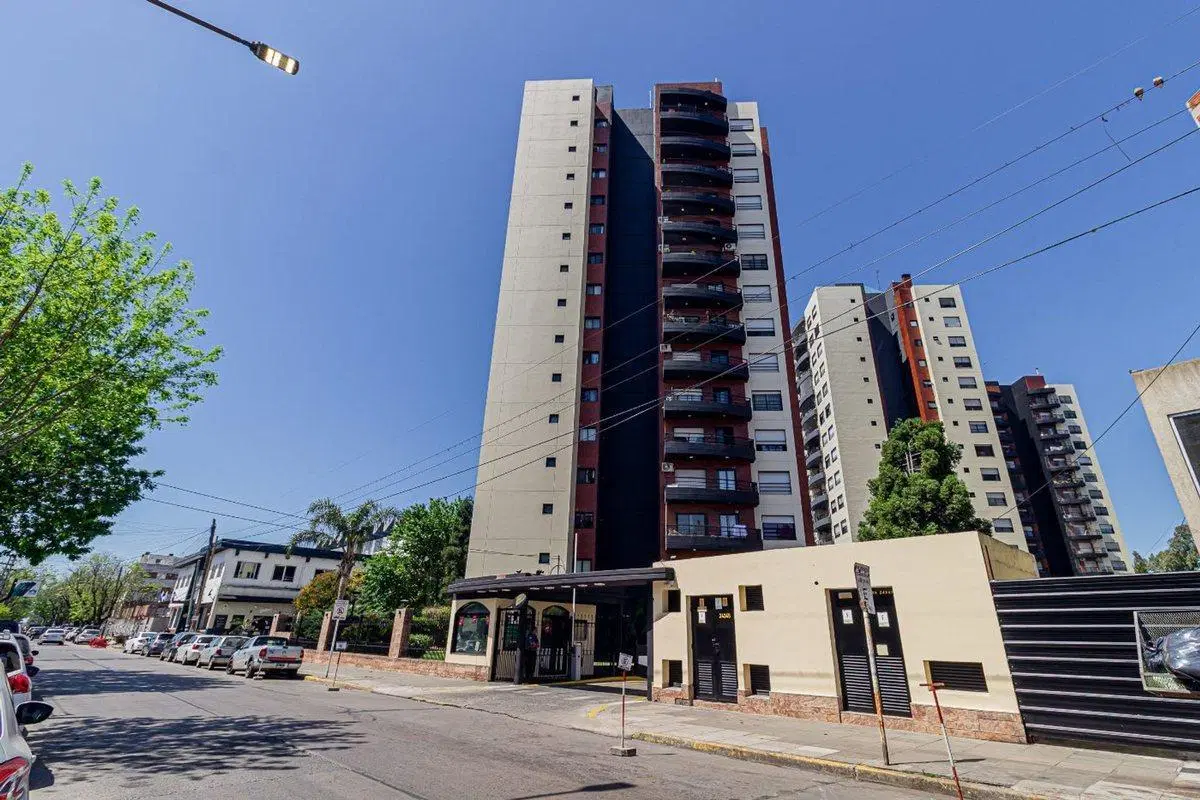 Venta depto 3 amb en Quilmes con balcón amenities 5