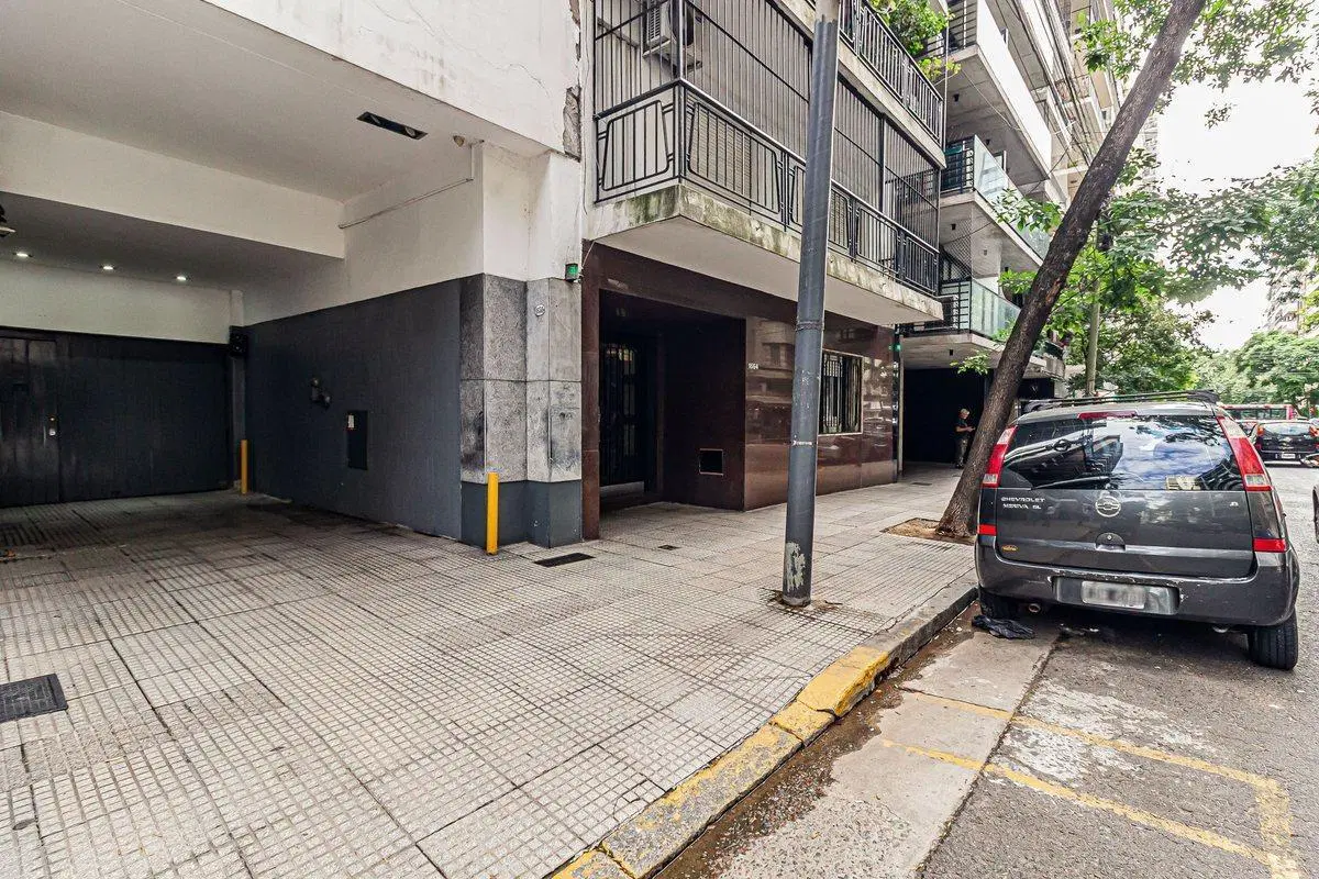 Alquiler cochera Recoleta con camara de seguridad 4