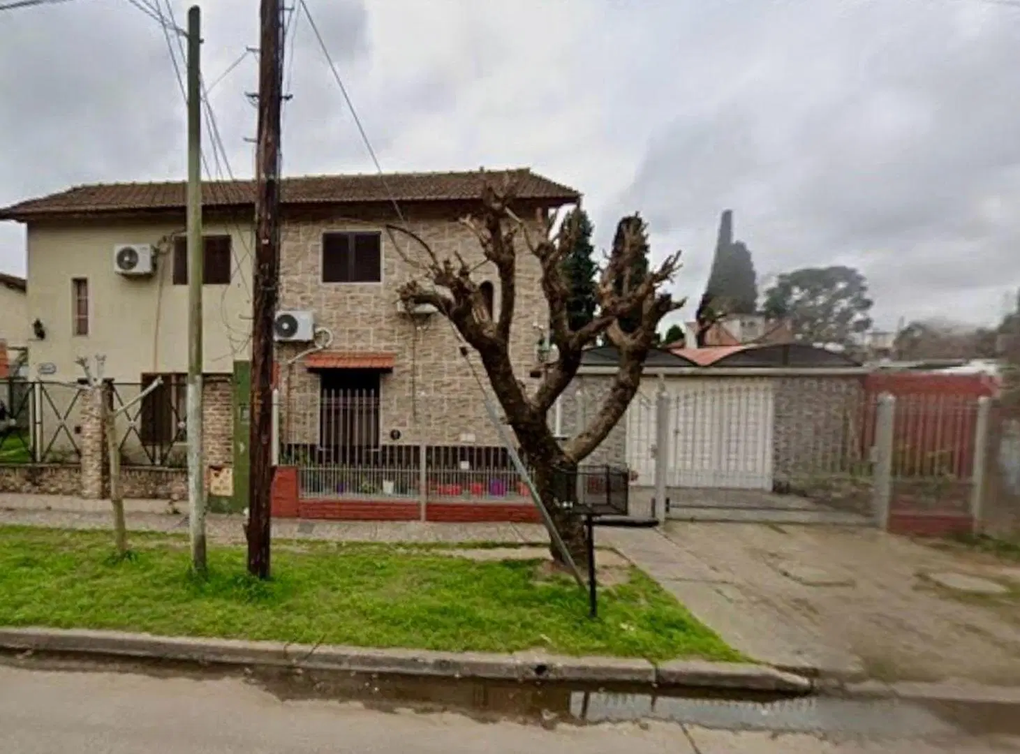 CASA DUPLEX 4 AMB VENTA MINISTRO RIVADAVIA GARAGE 3