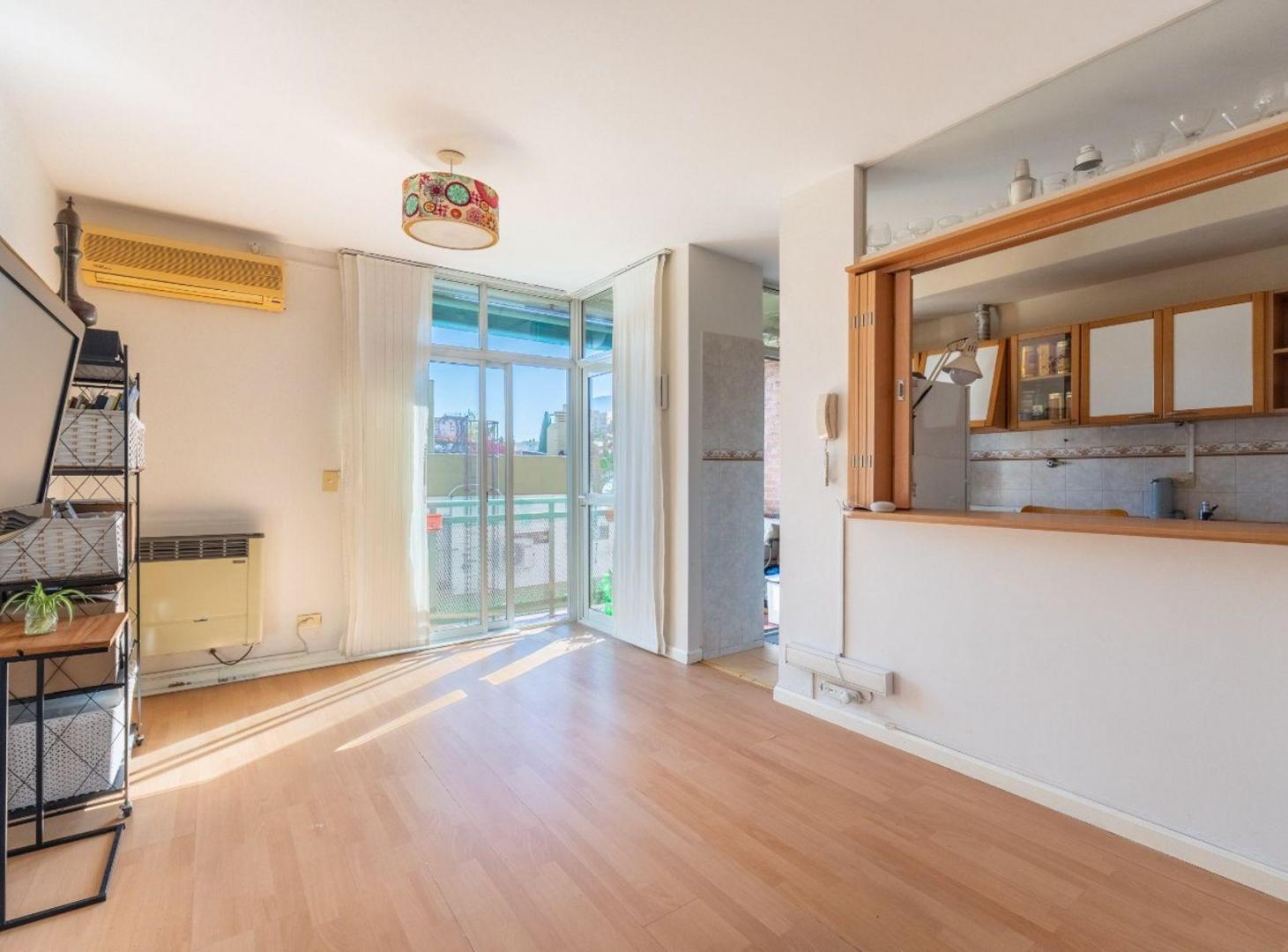 Foto de Departamento venta 2 amb Coghlan luz y Balcon, imagen 2