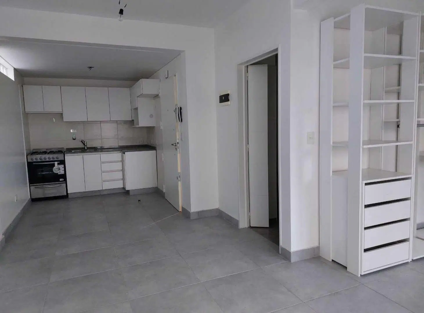 Alquiler Monoambiente con balcon en Caballito 2