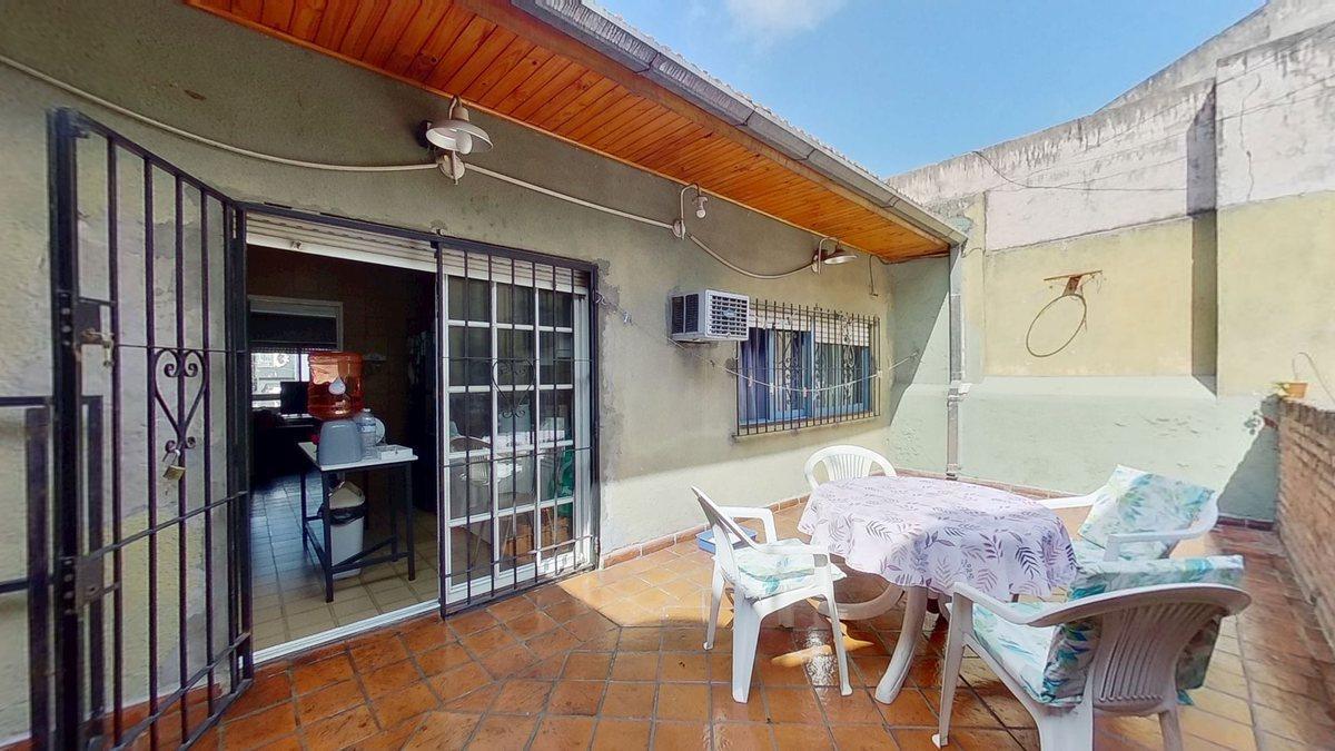 PH 4 AMBIENTES C 2 BAÑOS BALCON Y PATIO