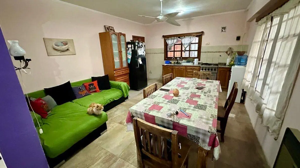 CASA 4 AMB EN VENTA HURLINGHAM LOTE DE 384 MTS 5