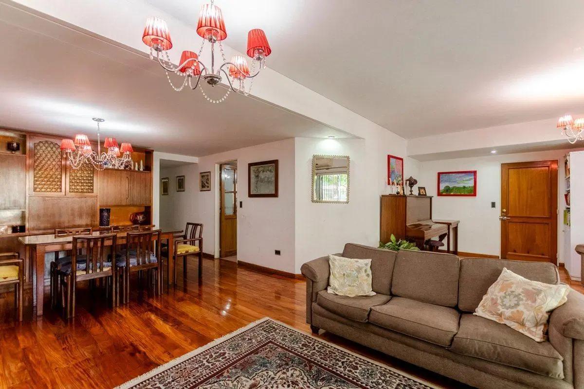 VENTA DEPTO 3 DORM ESCRITORIO COCHERA DOBLE 4