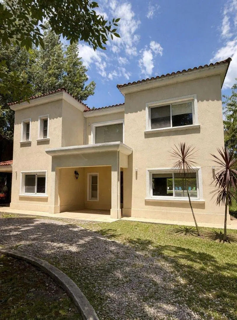 ALQUILER CASA EN BARRIO LA PEREGRINA PILAR 2