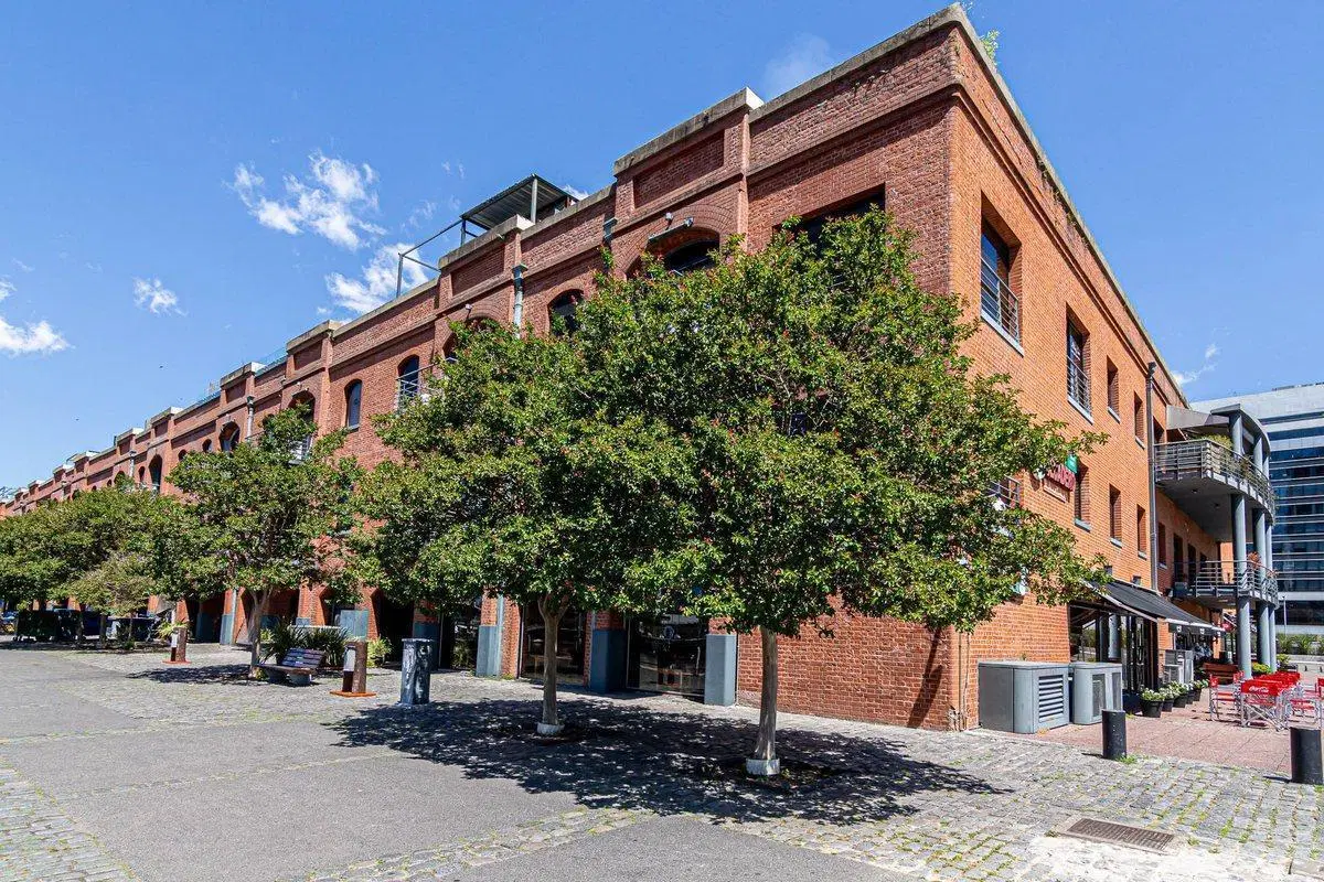 VENTA LOCAL COMERCIAL DE 500 M² EN PUERTO MADERO 4