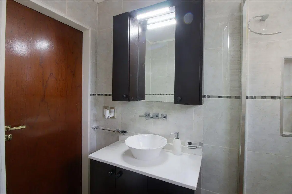 3 amb con balcón y vista abierta Quilmes 3