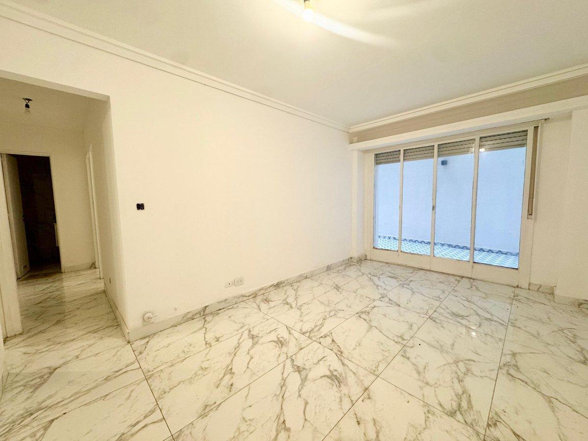 Foto de Venta 3 Ambientes Dependencia y Patio Balvanera, imagen 2