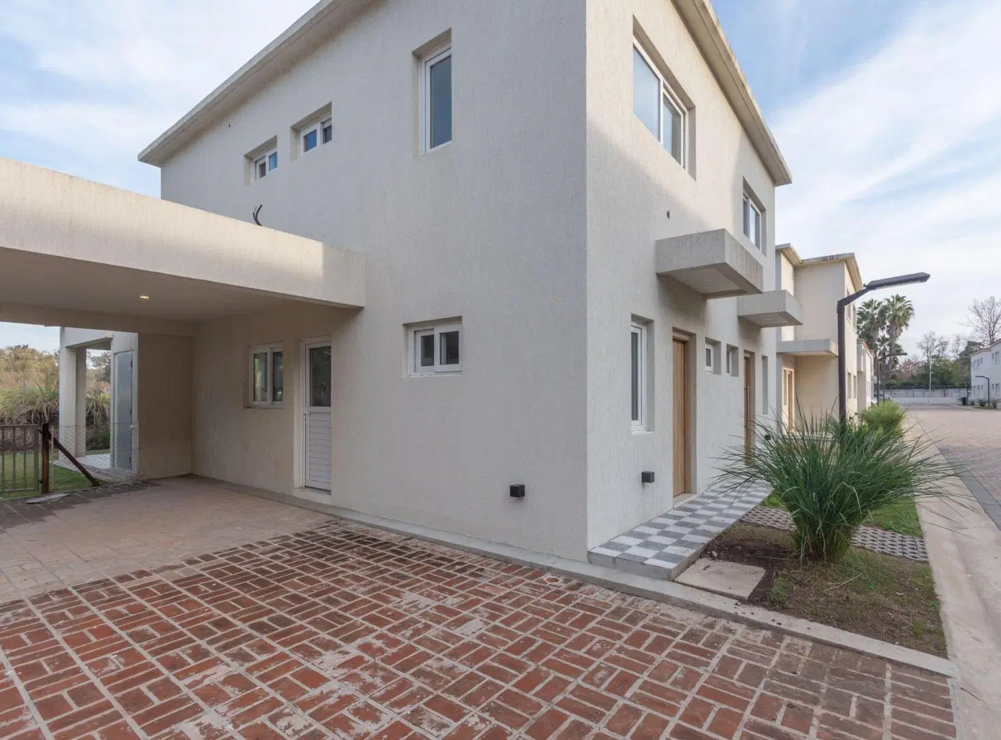 VENTA DEPARTAMENTO DUPLEX CON JARDIN CHIC VILLAGE 5