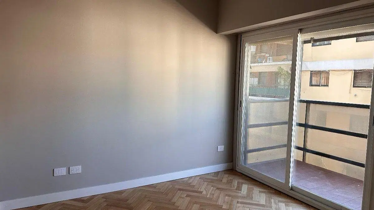 DEPARTAMENTO 3 AMBIENTES VENTA CON BALCON BELGRANO 2