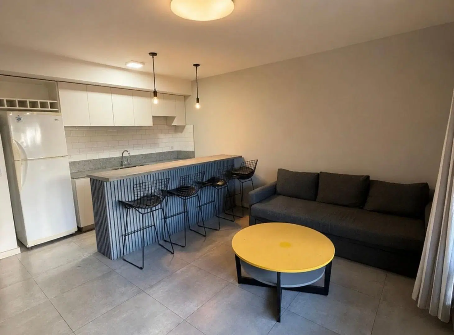 VENTA 2 AMBIENTES CON PATIO CON JARDIN EN LAGOON 4
