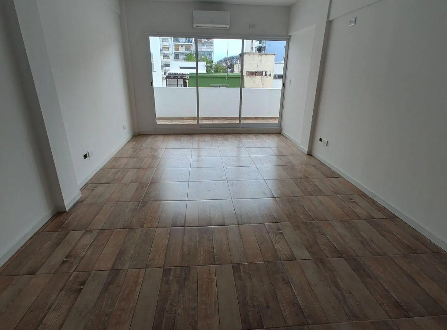 DEPARTAMENTO 3 AMB OPC. COCHERA Y BALCÓN TERRAZA 2