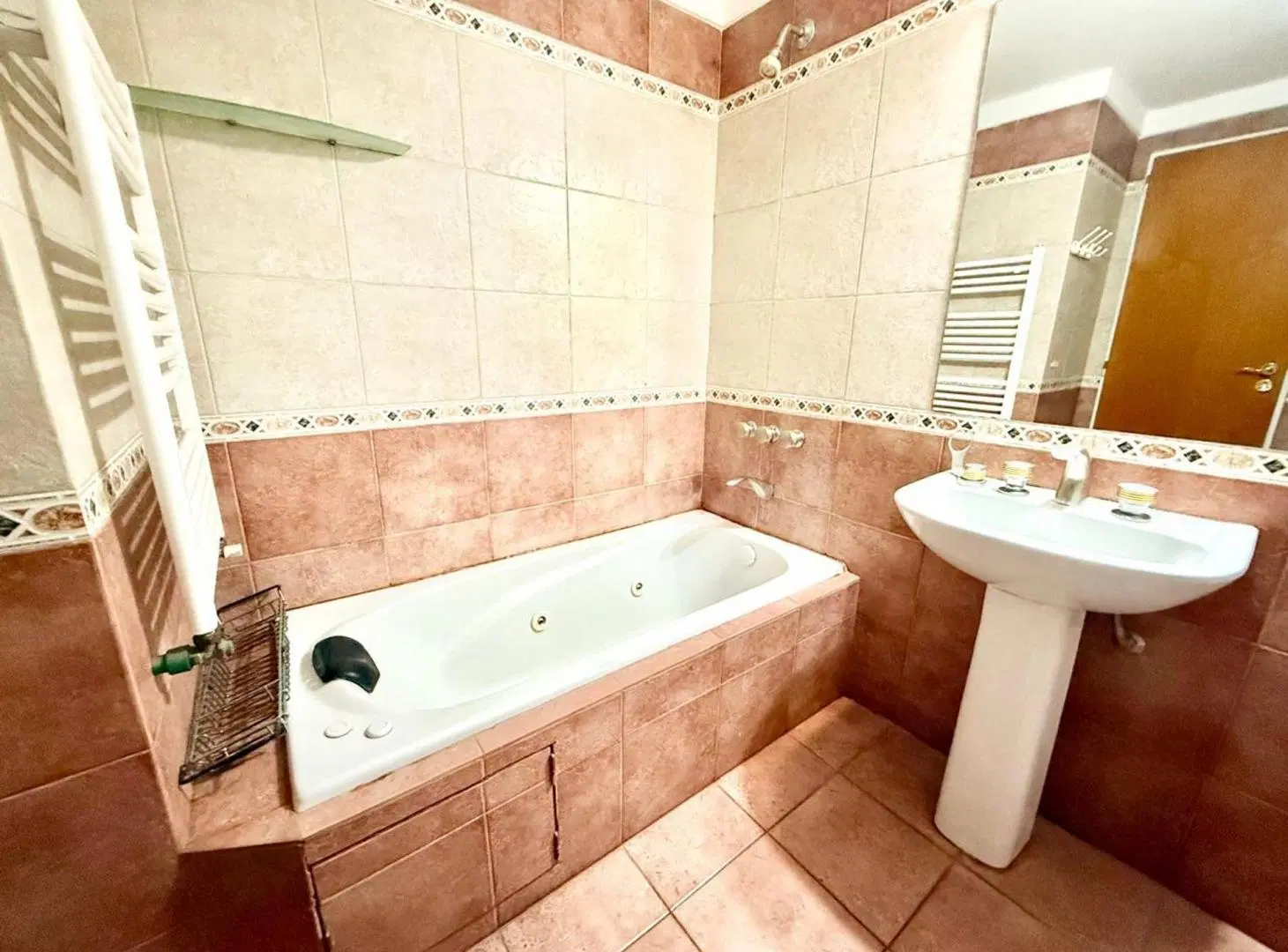 DEPARTAMENTO 4 AMBIENTES ALQUILER EXP INCLUIDAS 5