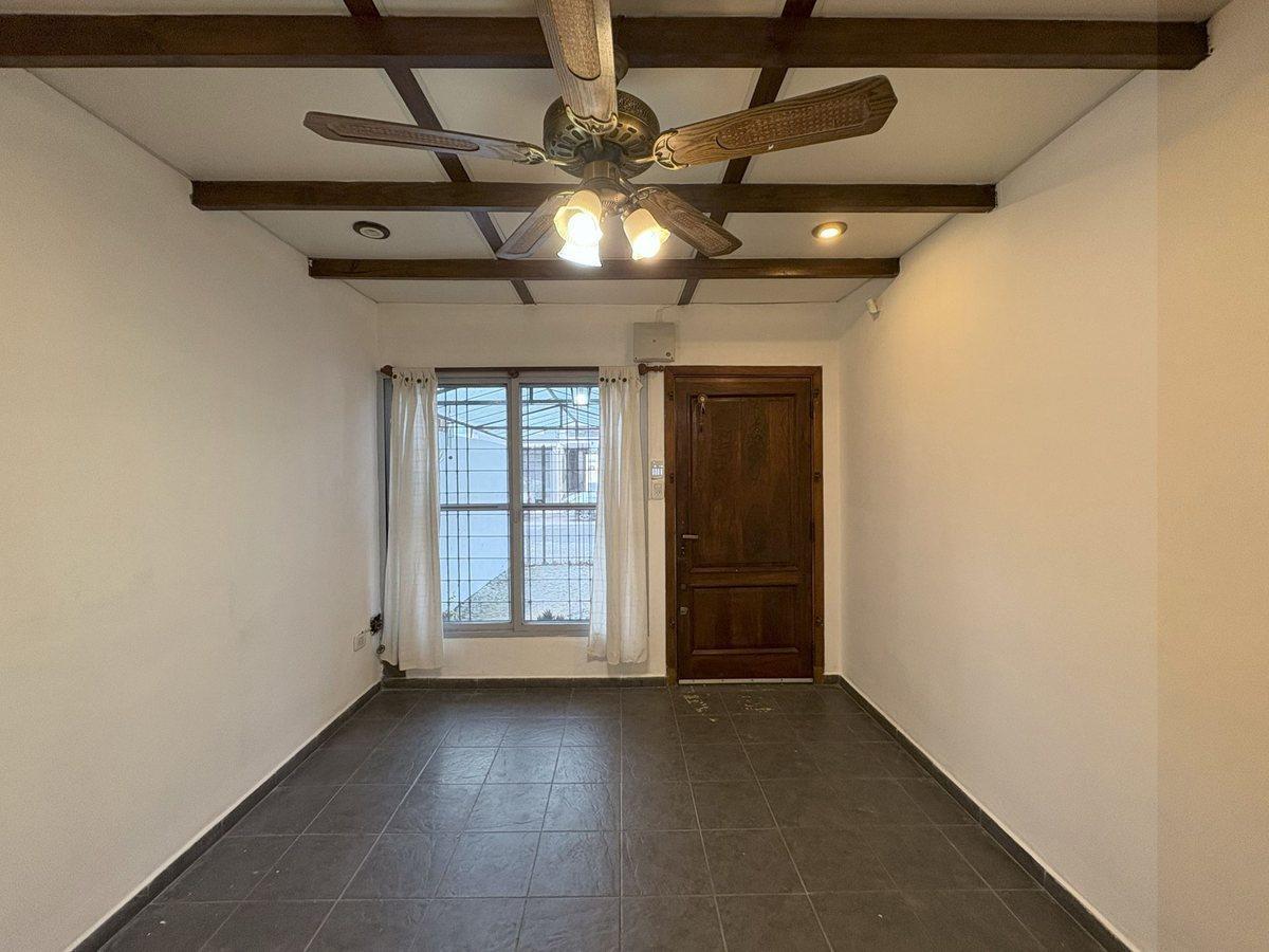 Foto de VENTA CASA 5 AMBIENTES CON PATIO PARRILLA PALOMAR, imagen 3