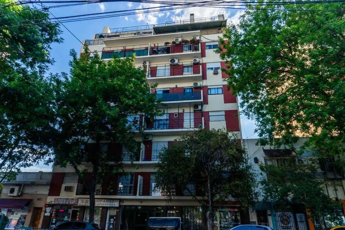 Departamento 4 amb venta luminoso en Monte Castro 5