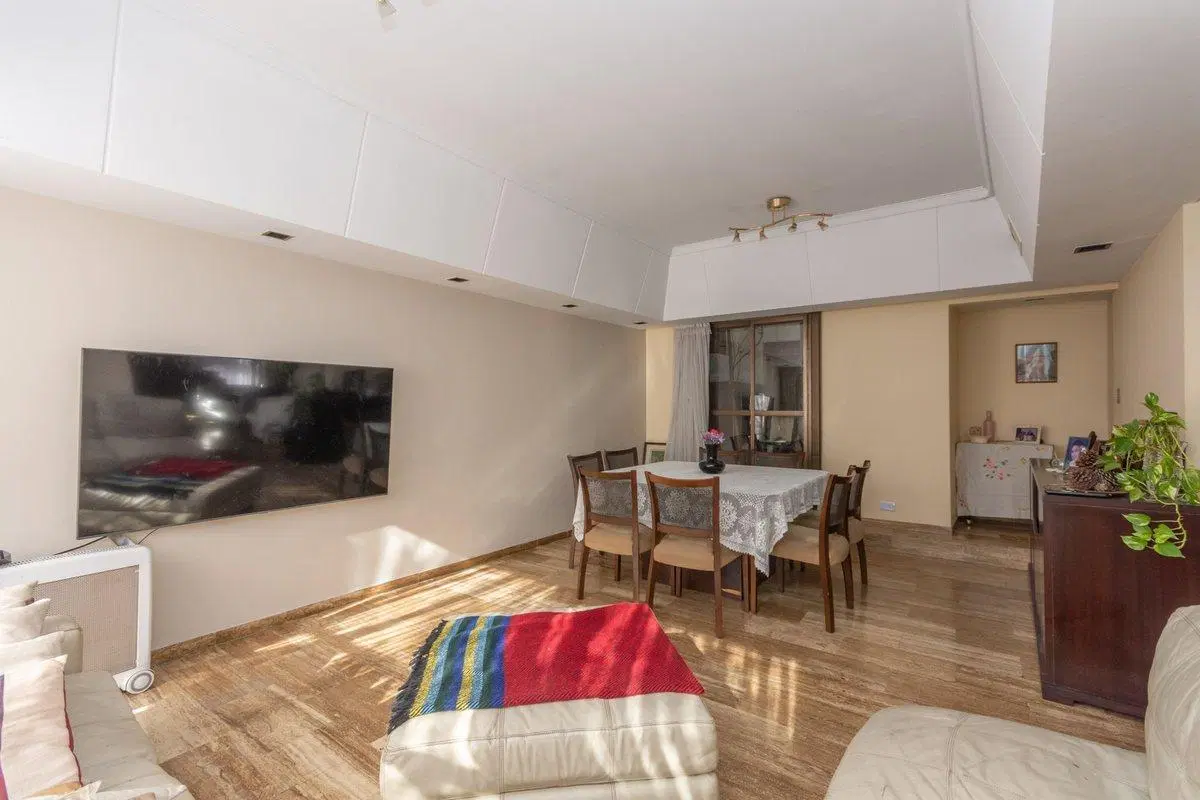 Venta PH 5 ambientes con terraza cochera Flores 4