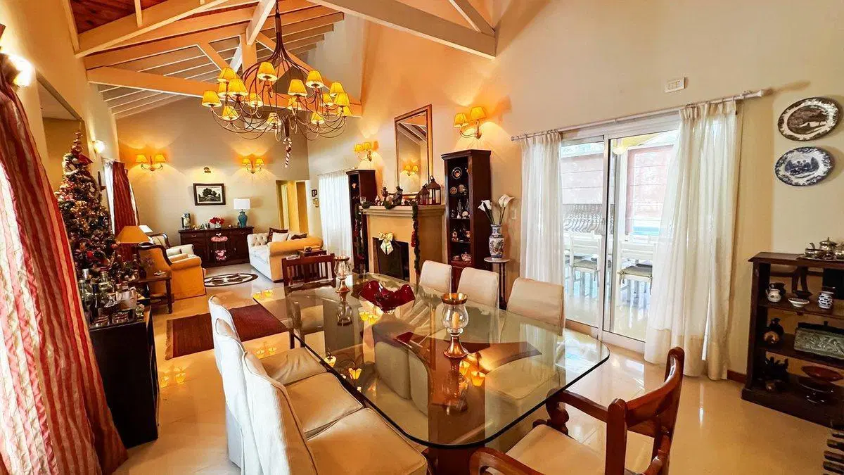 CASA EN FINCAS DE SAN VICENTE CHACRAS 3