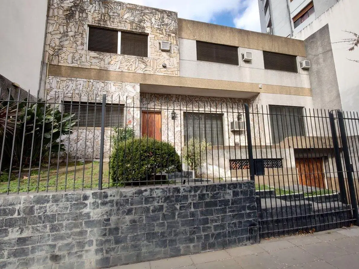 VENTA CASA 5 AMBIENTES QUINCHO COCHERA 2 AUTOS 2