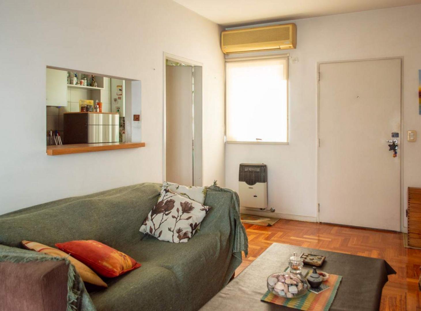Foto de Venta departamento de 2 amb Cochera CABALLITO, imagen 2